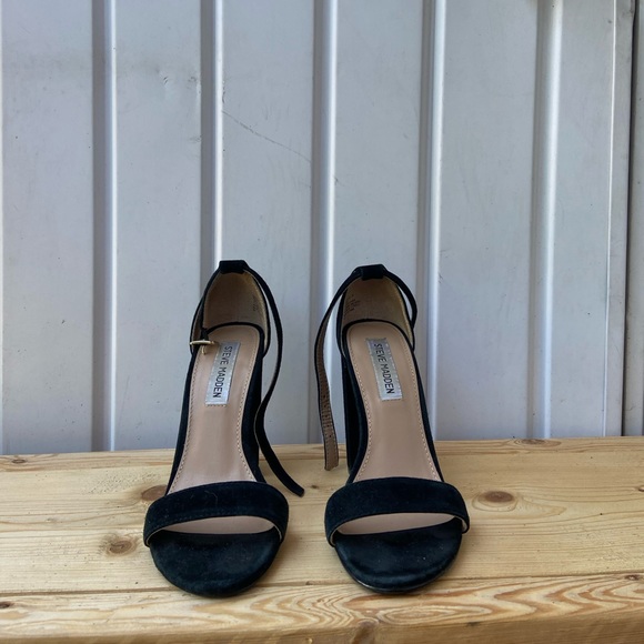 Steve Madden black velvet heels - Picture 2 of 4